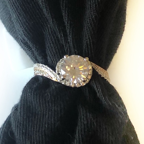 NEW CZ 925 STERLING SILVER ROUND CUT SIZE 7 RING - Picture 2 of 4